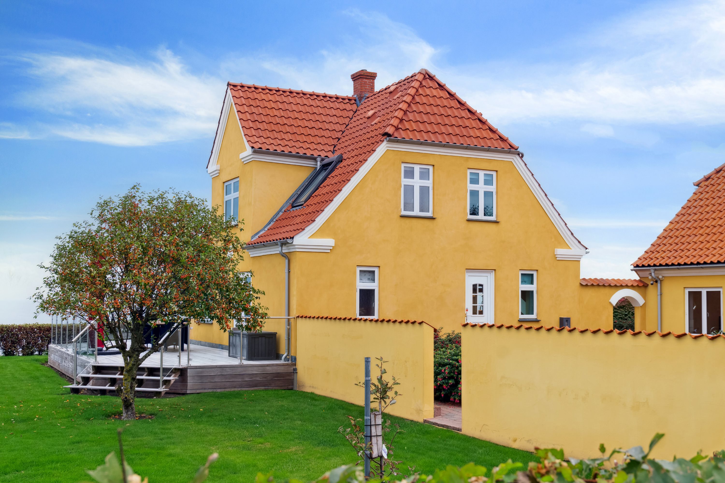 Fremhævet set fra haven billede i fuldskærmstilstand. Billede af Vestre Havnevej 16, Havnebyen, 4583 Sjællands Odde