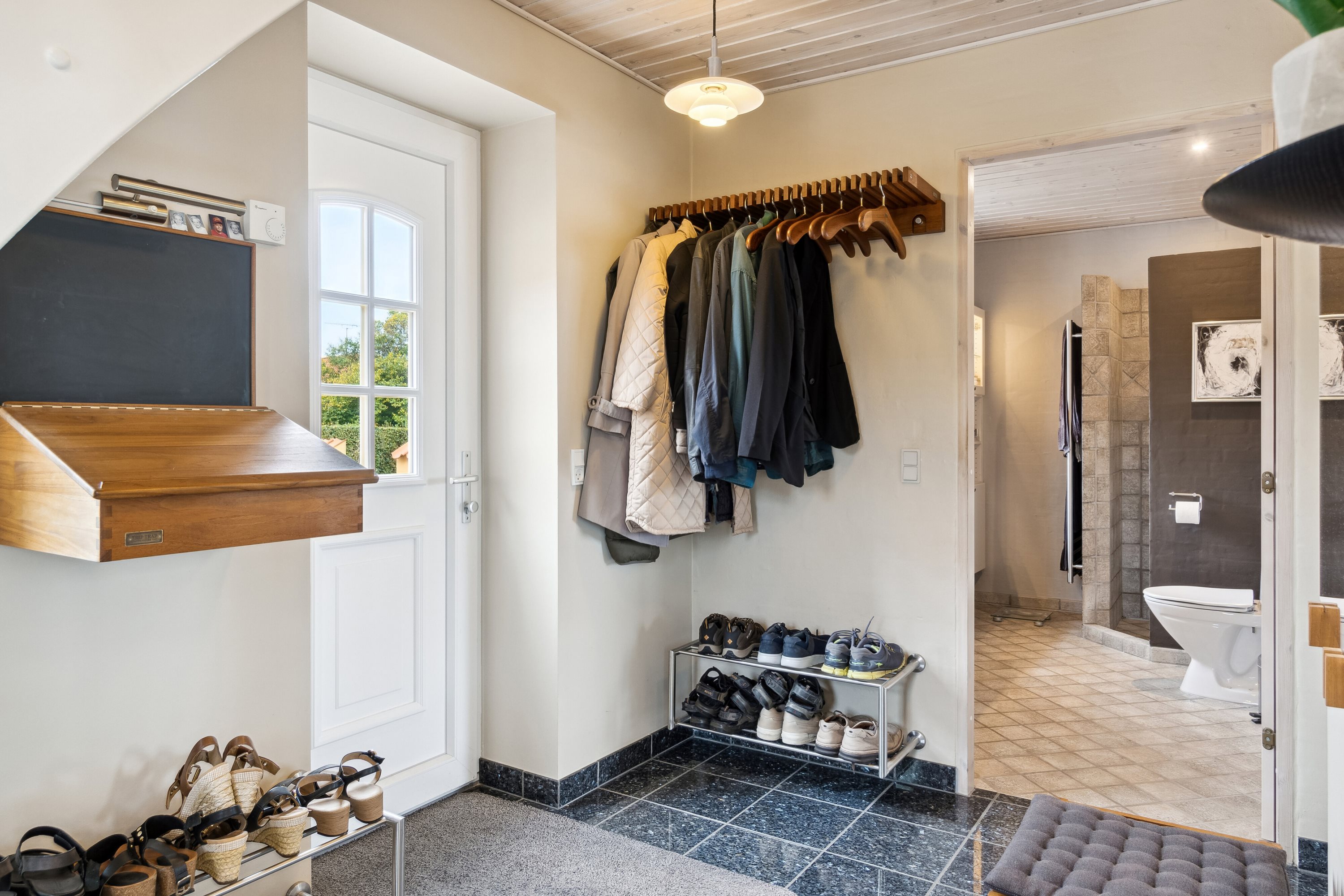 Fremhævet gang billede i fuldskærmstilstand. Billede af Vestre Havnevej 16, Havnebyen, 4583 Sjællands Odde