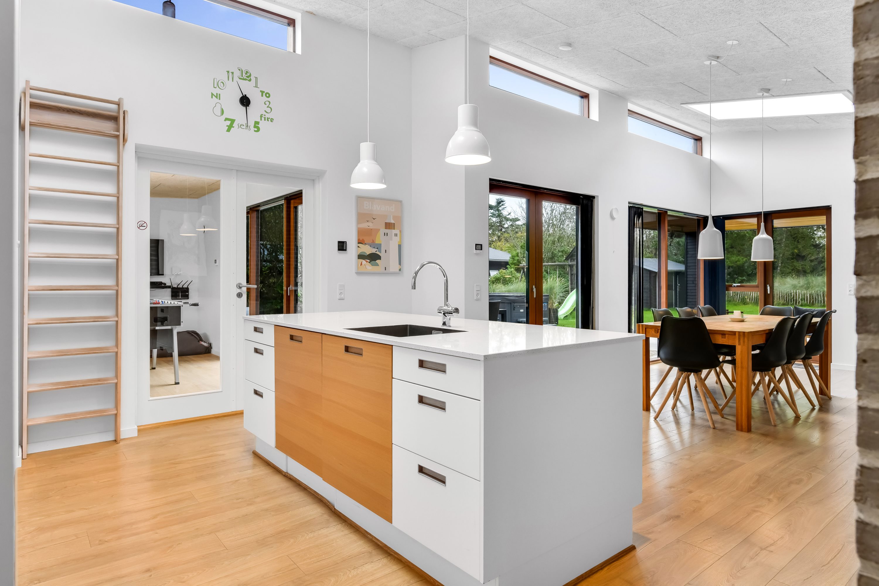 Fremhævet køkken billede i fuldskærmstilstand. Billede af Horntoftevej 12, 6857 Blåvand