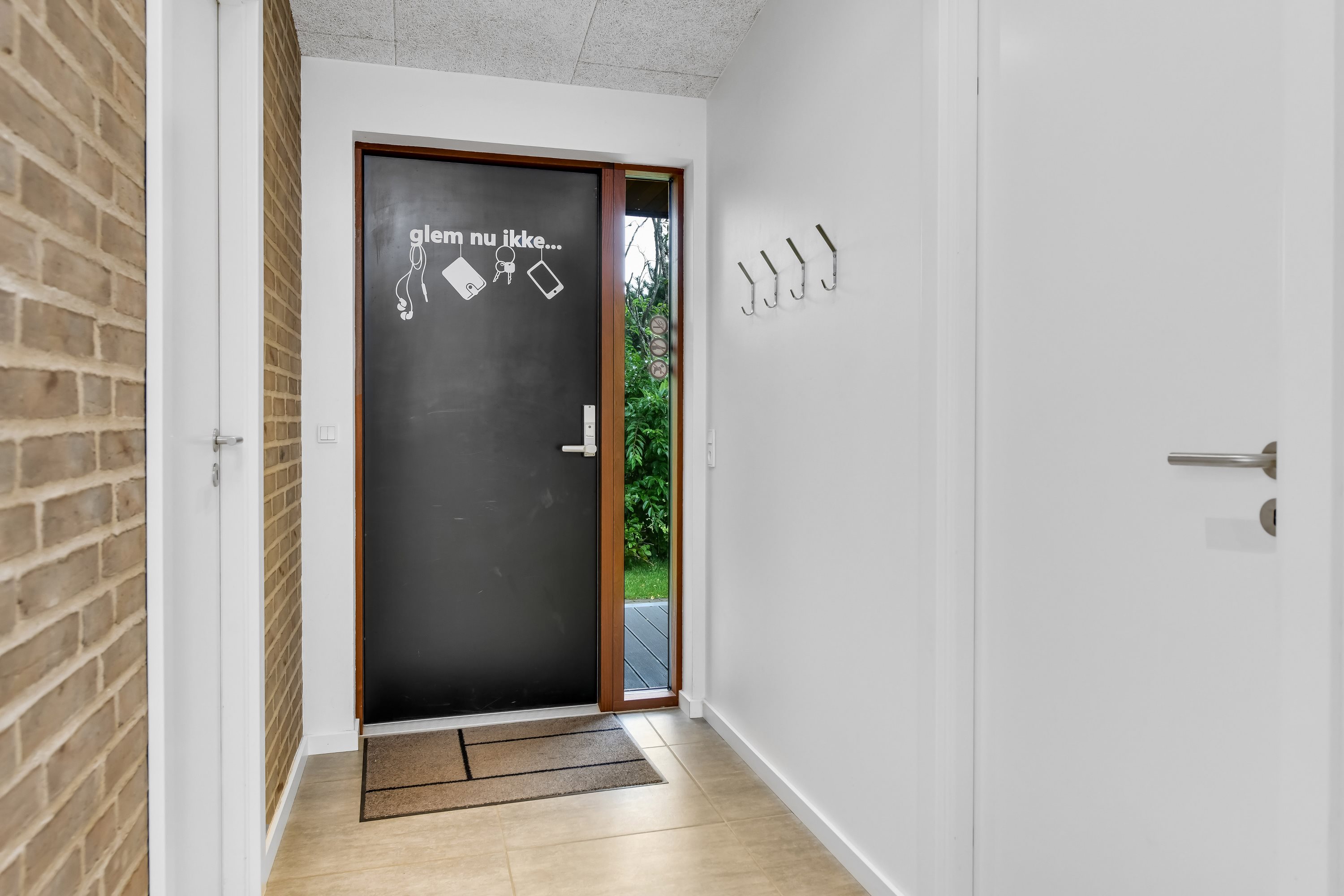 Fremhævet entré billede i fuldskærmstilstand. Billede af Horntoftevej 12, 6857 Blåvand