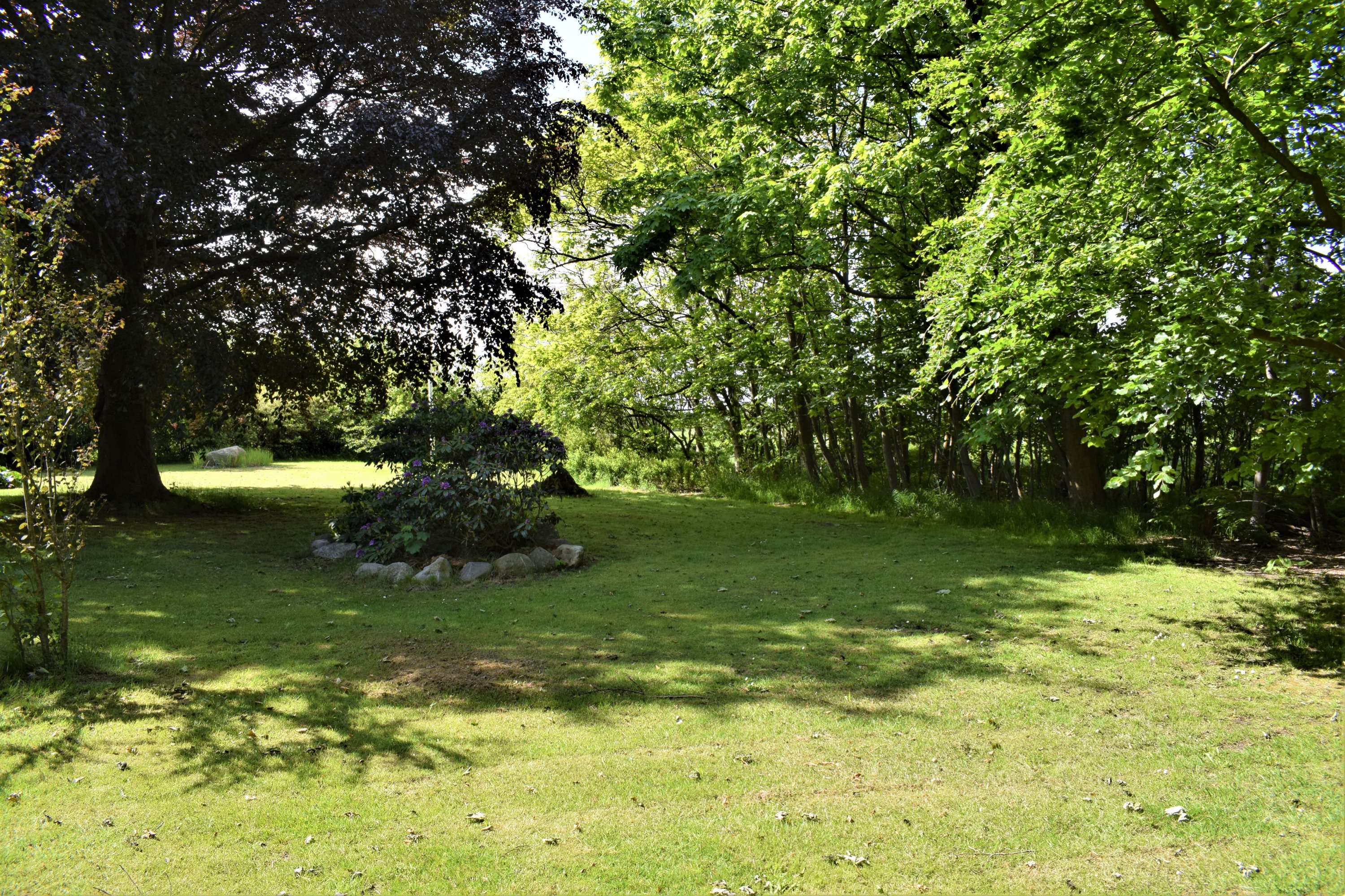 Fremhævet have billede i fuldskærmstilstand. Billede af Brejningvej 21, Brejning, 6971 Spjald